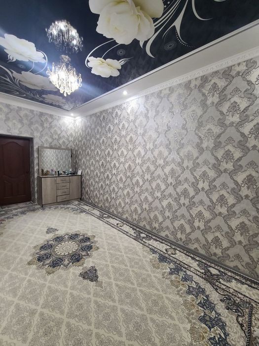 Продам 2 ком квартиру 2/4/5  66,36 мкв Наваи возле янги базар