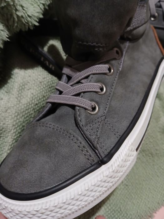 Нови кецки 33 номер