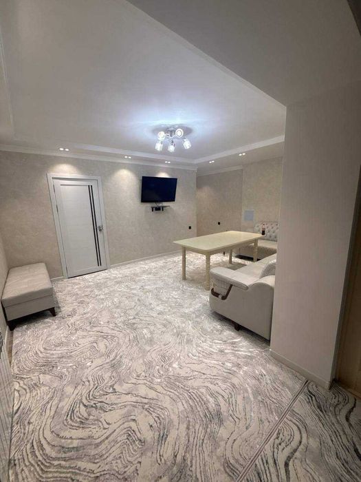 Продаю свою квартиру М.Улугбек район Ц1, Есо парк