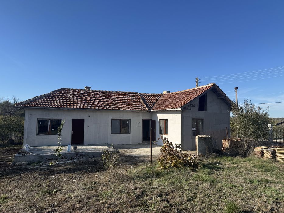 Къща в с.  Росеново