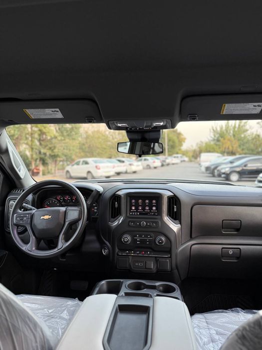 Bugun sotuvimizda Chevrolet Silverado