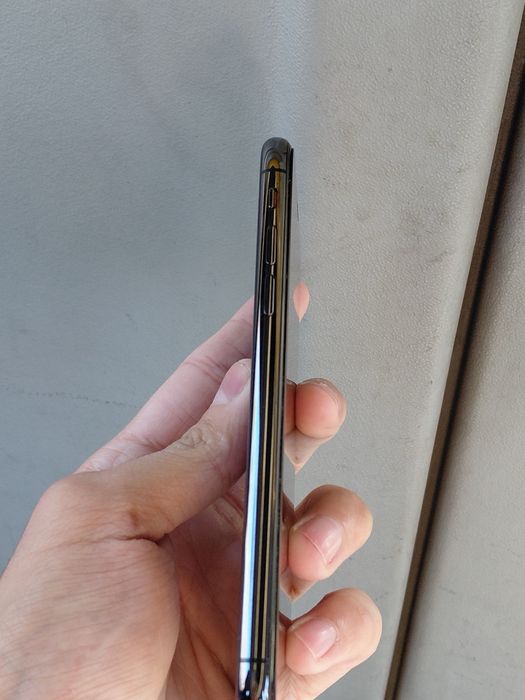 Айфон xs в отличном состоянии.