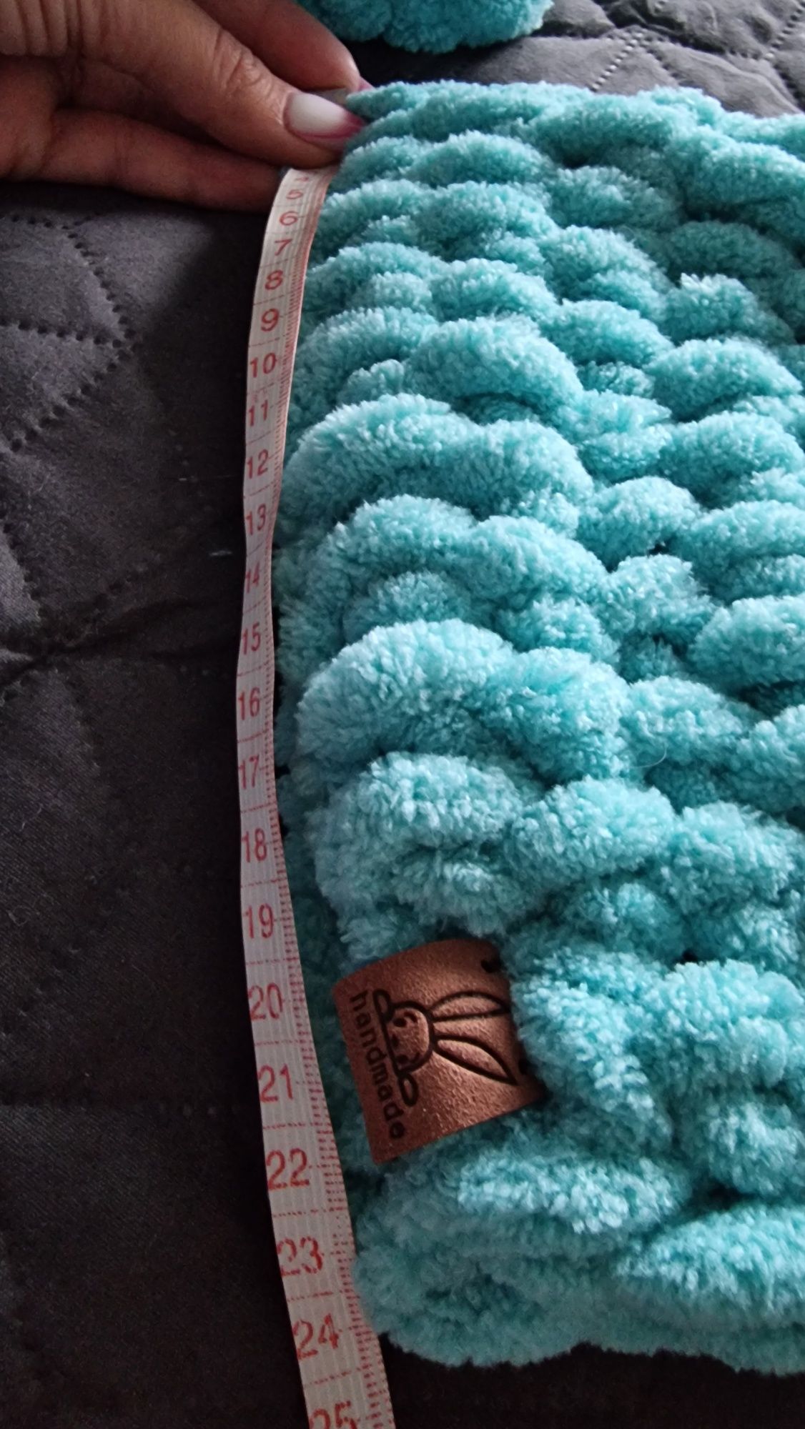 Бебешка шапка и ботушки handmade