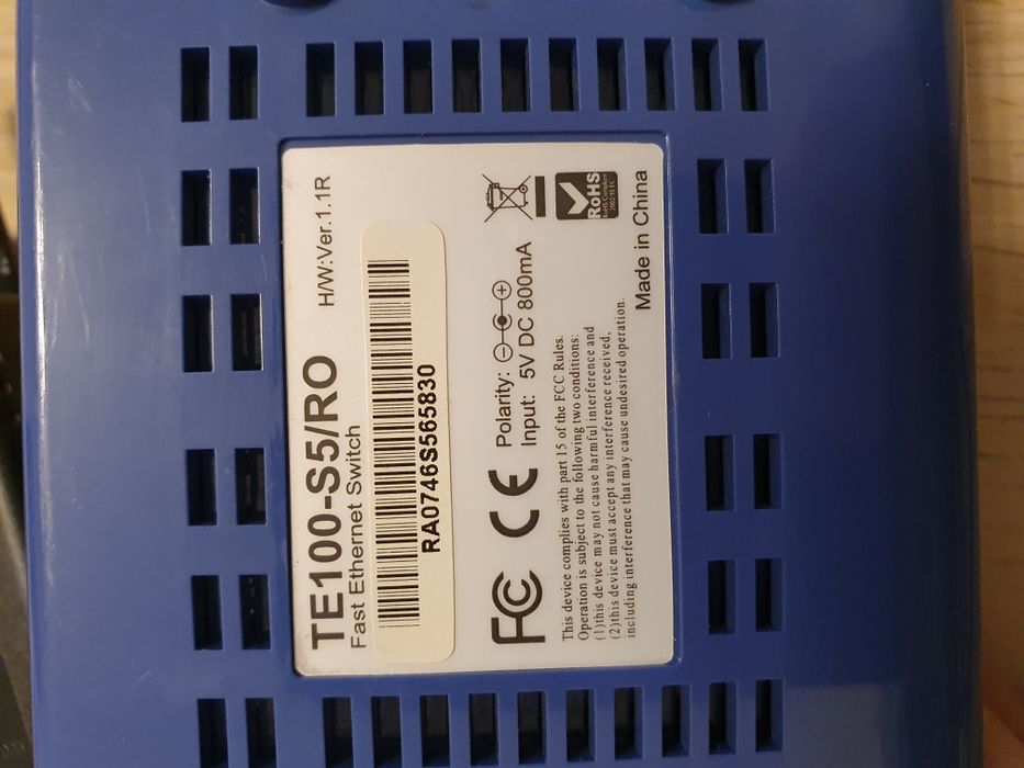 SWITCH Trendnet 5 PORTURI iesire