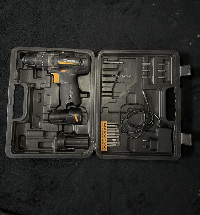 Продам Шуруповерт и другое для ремонта