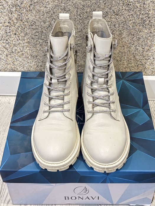 Продается осенние сапоги