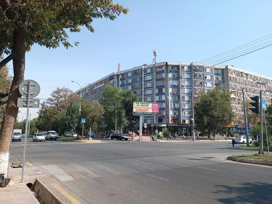 под застройку 4.14 соток КАДЫШЕВА фасад 23 метра