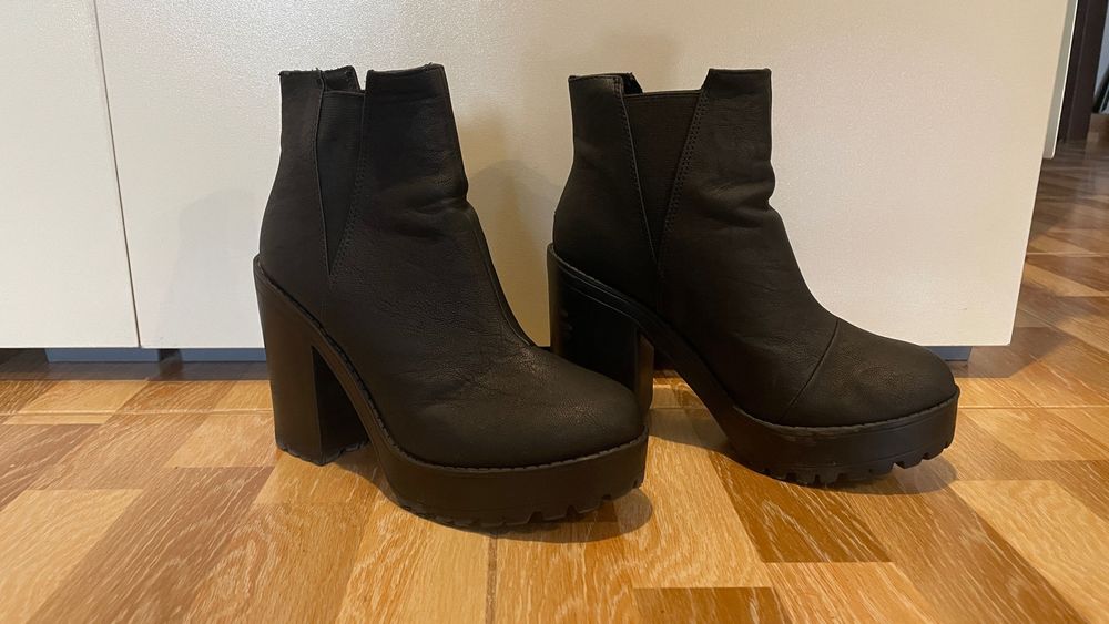 Боти с дебел ток и грайфер