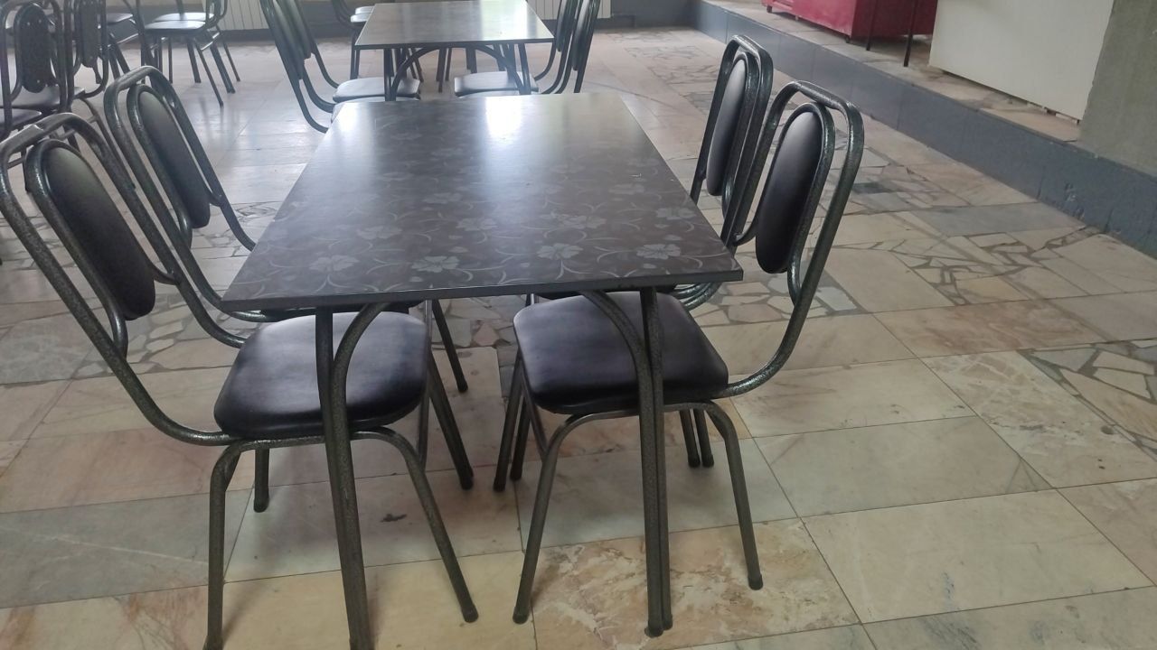 Ustol ustil kanplekt
