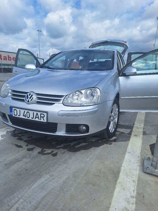 Vand golf5 benzină