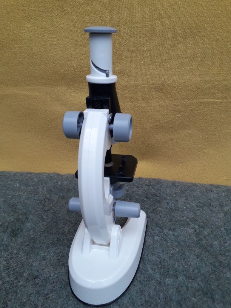 Microscop pentru copii