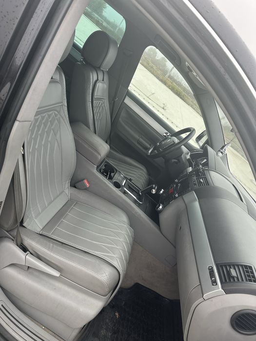 Volkswagen Touareg 7L motor 2,5, cutie automata