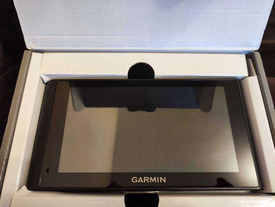 Garmin nüviCam LMT 6" дисплей и камера