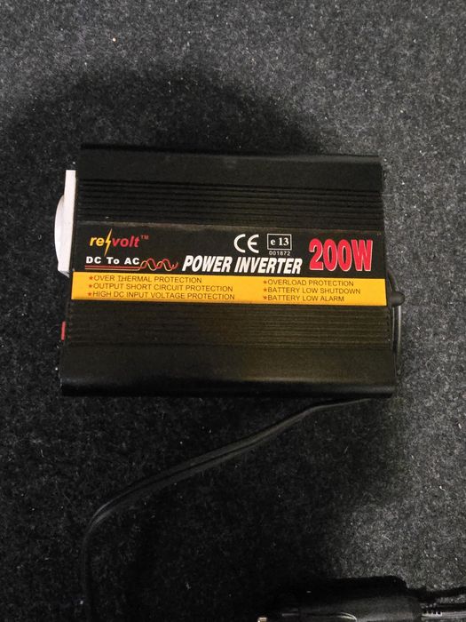 Invertor Revolt 12v 220v
