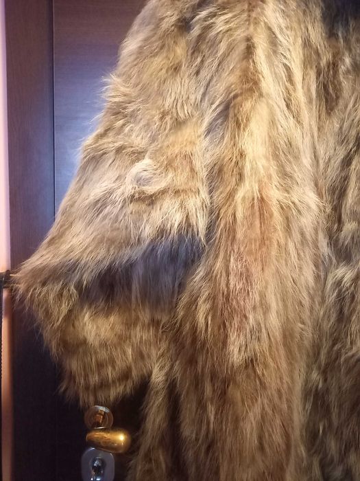 Дълго дамско кожено палто с естествен косъм от нутрия