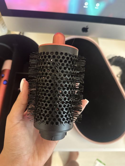 dyson airwrap nou