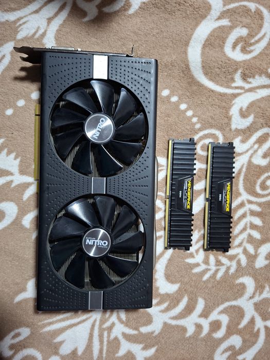 Vand placa video rx580 sapphire sau un kit de 16 gb la 2400mhz ddr4