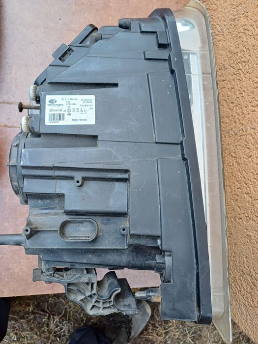 Pachet volvo:far dreapta volvo,oglinda,oglindă pe ușa,.