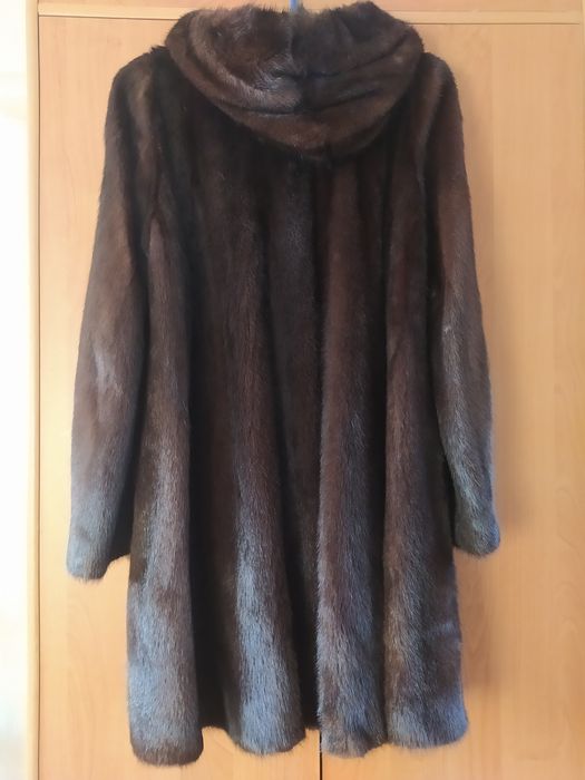 Продам норковую шубу