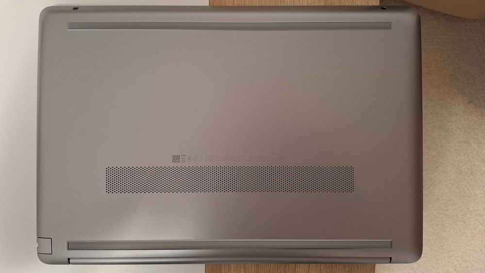 Laptop HP i5-1035G1 • 8GB RAM • 512GB SSD – Stare foarte bună