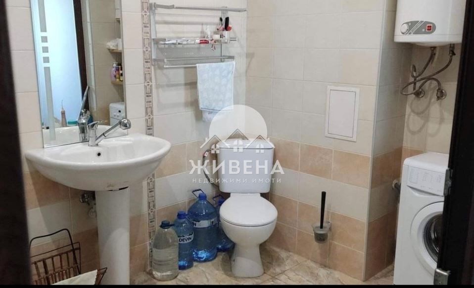 Продава се Четиристаен апартамент в Варна, Аспарухово - 98 кв.м за 1424 €/кв.м - Снимка #5