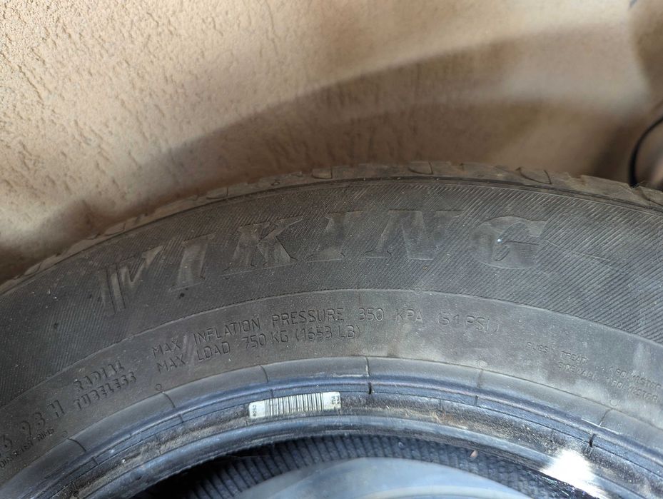 4 anvelope de vara 215/65 R 16
