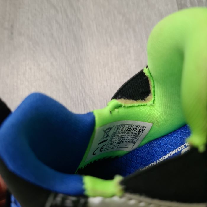 Skechers slip in cu luminite