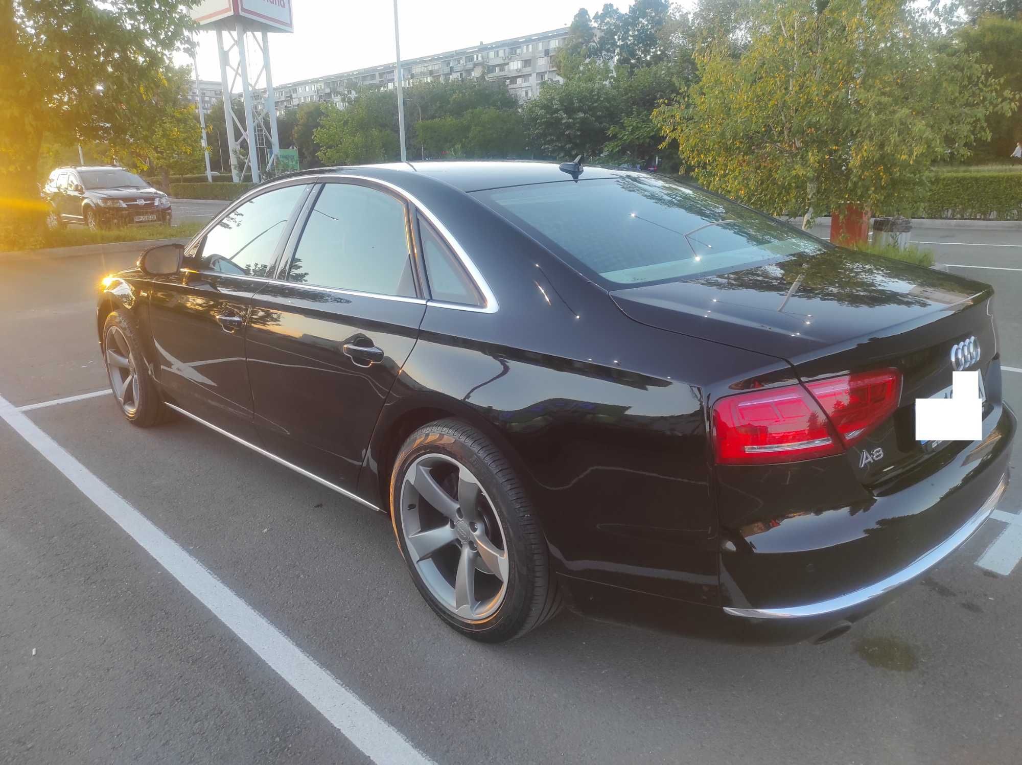 Audi A8 3.0 TFSI 333 к.с.