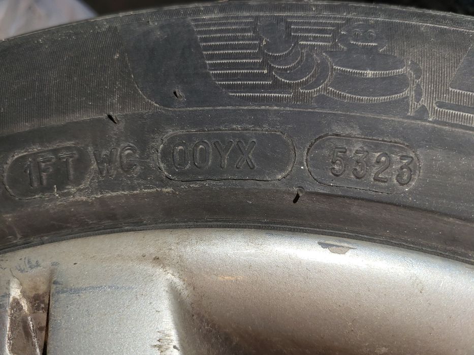 Автомобилни лети джанти фолксваген с гуми michelin  205/55 R16