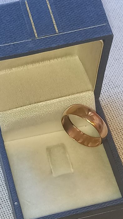 Vand verigheta simpla din aur de 14 k, stare f bună, are 3,65 grame