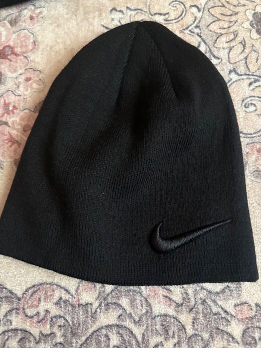 Шапки nike и adidas