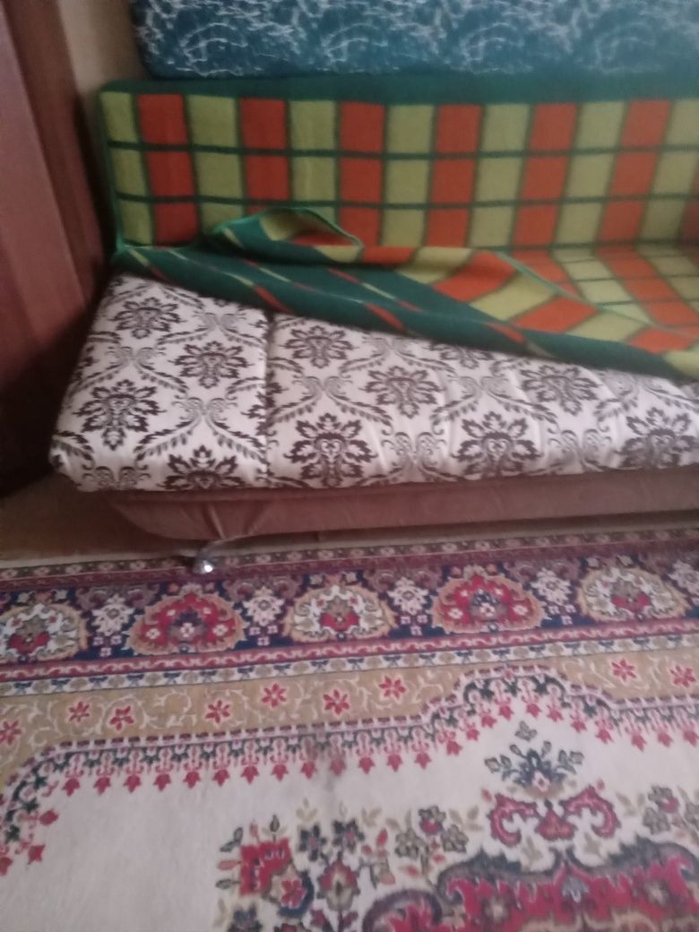 Шкаф тумбочки диван