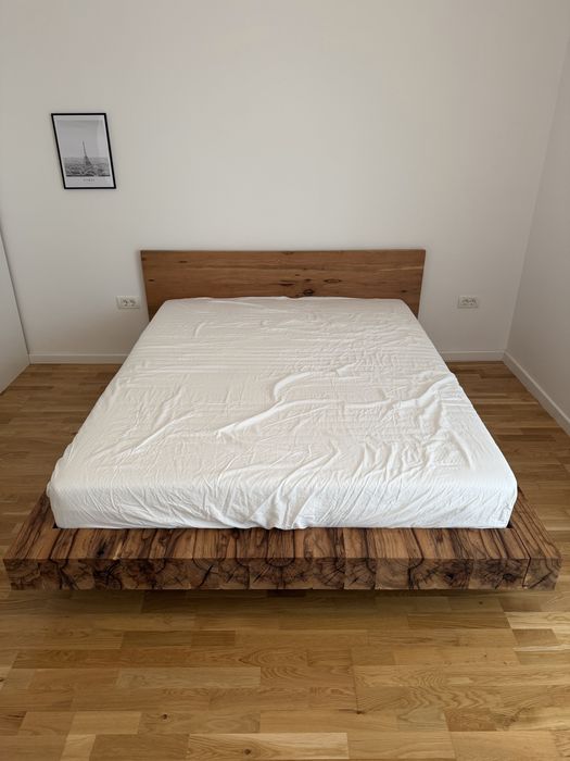 Vand Floating Bed din busteni stejar Urban Woods