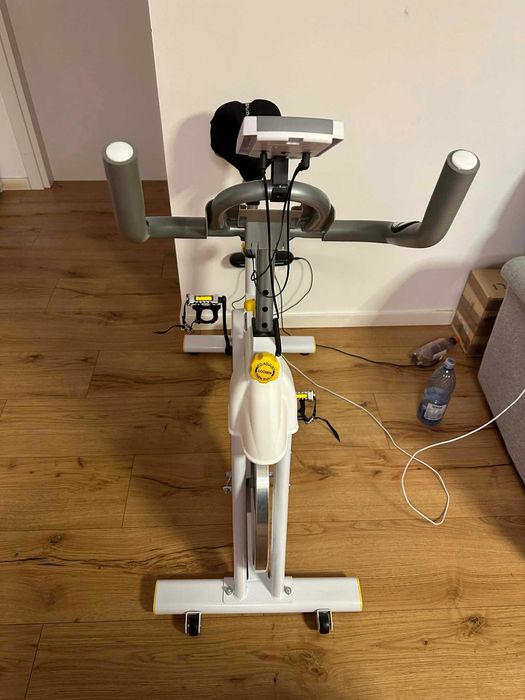 Bicicletă fitness Go4Fit, ideală pentru antrenamente acasă