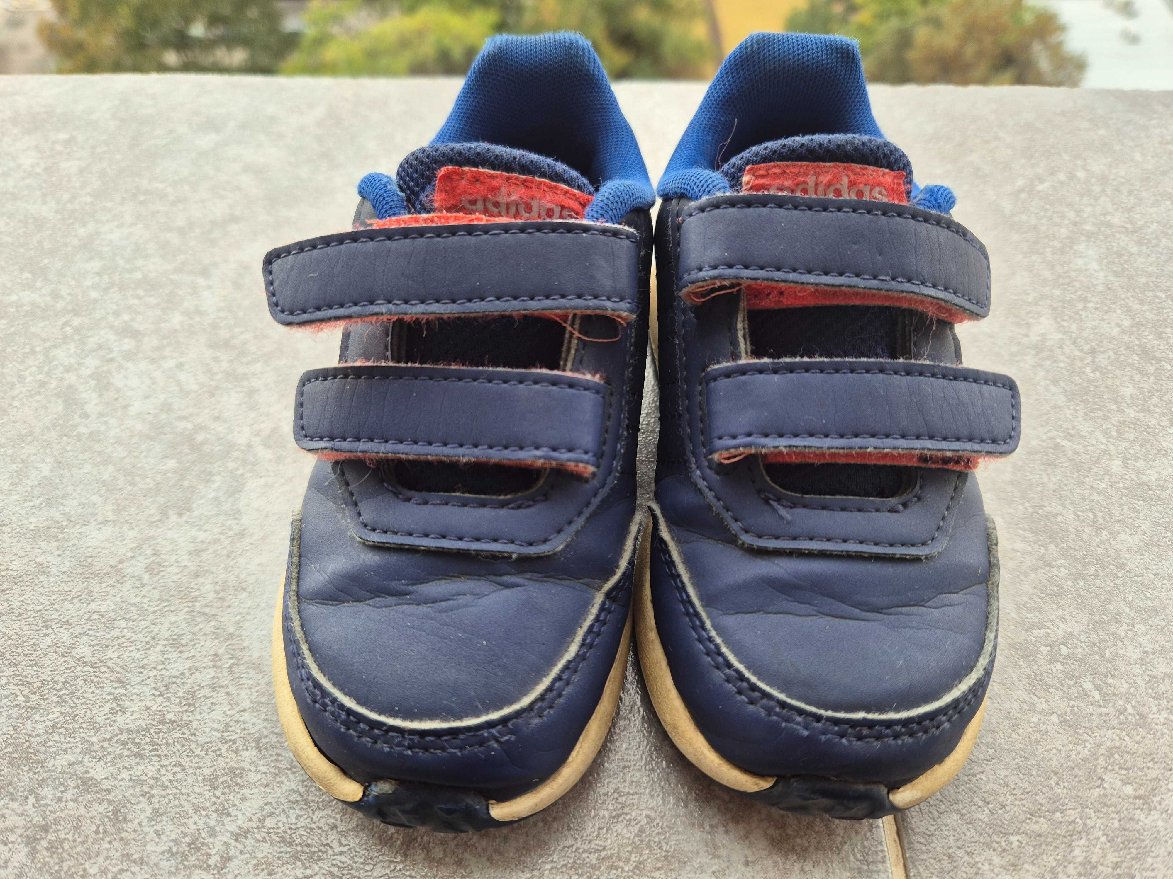 Сандали с лепенки Мат Стар24,25 /Детски обувки маратонки Адидас ADIDAS