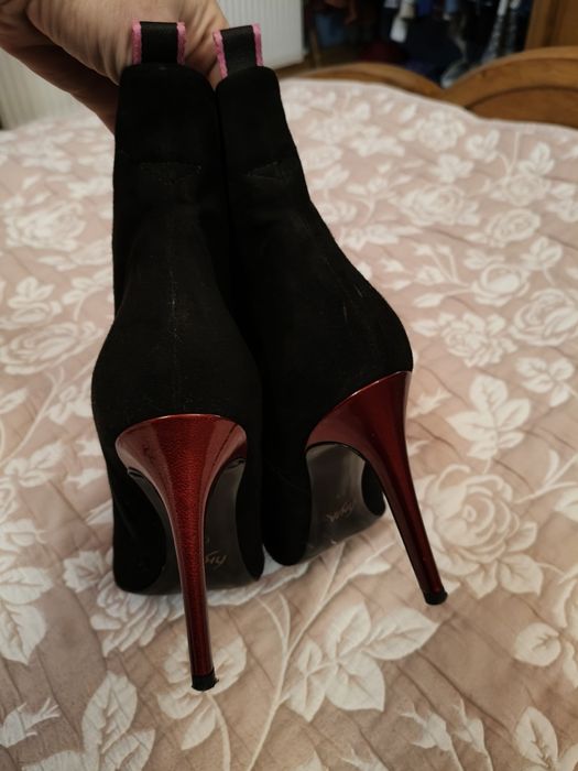 Botine Why by Denis shoes (Anna Cori) din piele intoarsa