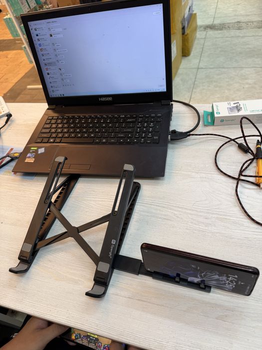 Noutbuk Podstavka