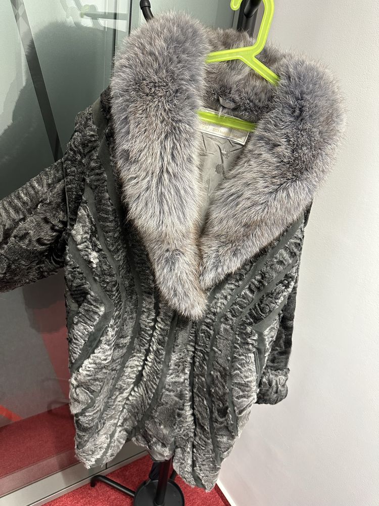 Haina din Blana Naturala de Vulpe Argintie si Blana de Miel