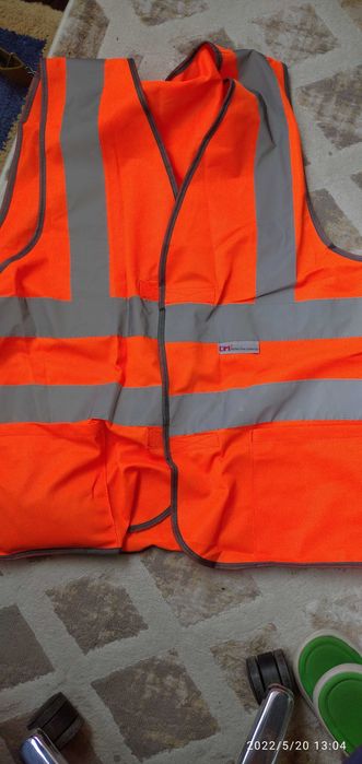 Жилетка светоотражающая для безопасности