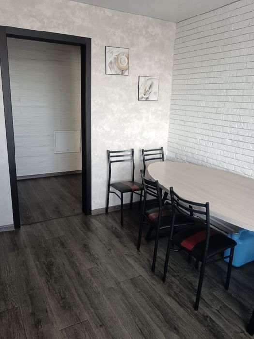 Срочно!торг!продам 2х комнатную квартиру.