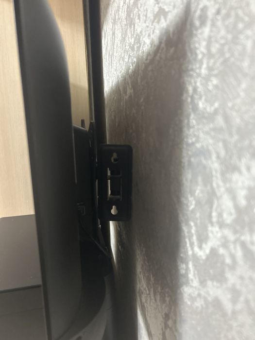 Телевизор ава. Разбит экран