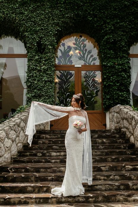 Vand rochie de mireasă