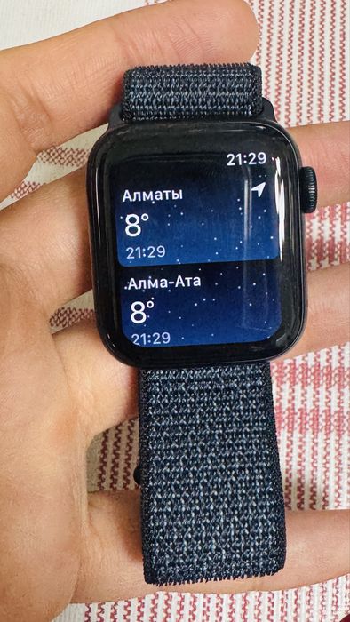 Apple Watch SE gps 2 поколение