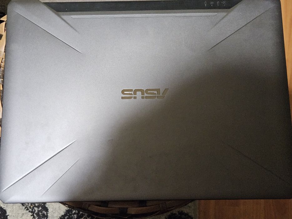 Vând Laptop Asus Tuf