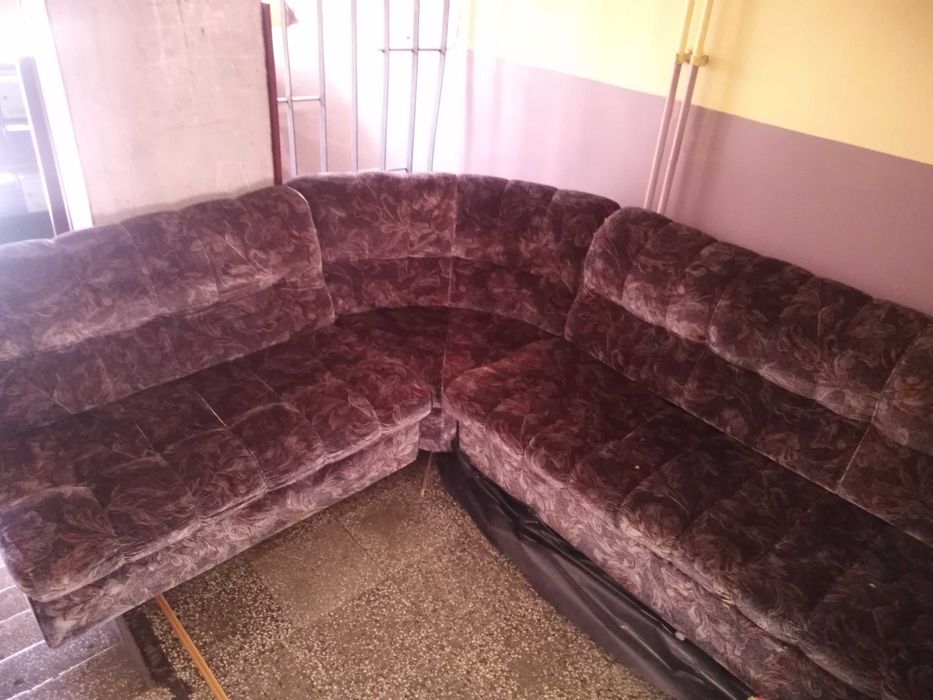 Холна гарнитура в добро състояние