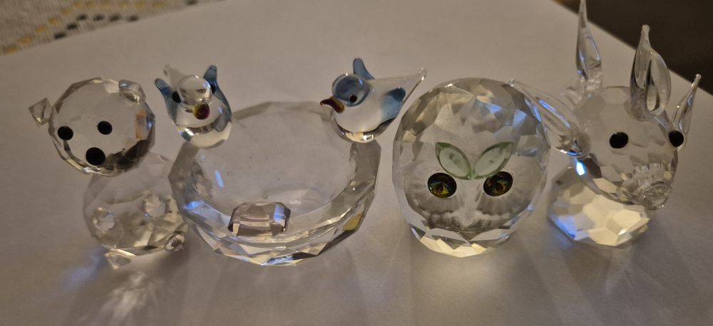 4 Minifigurine din cristal.