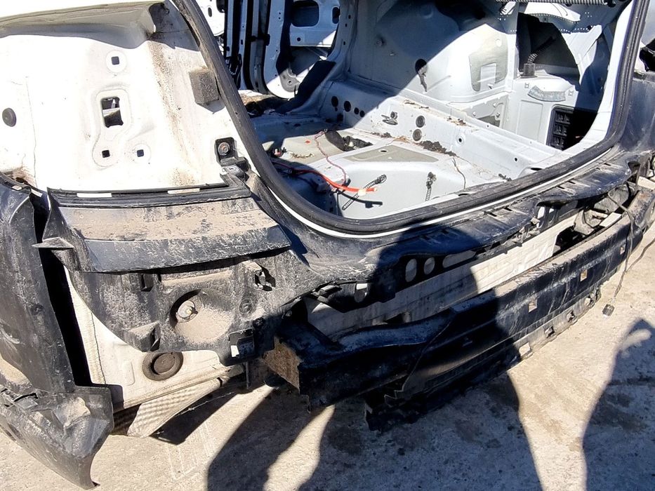 Suport central bara spate Bmw 5 (F10) [Fabr 2011-2016] 2.0 N47D20 160K