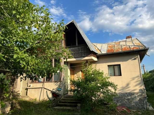 Casa 3 camere plus bucatarie, teren 1501 mp, com. Valcanesti, jud. PH