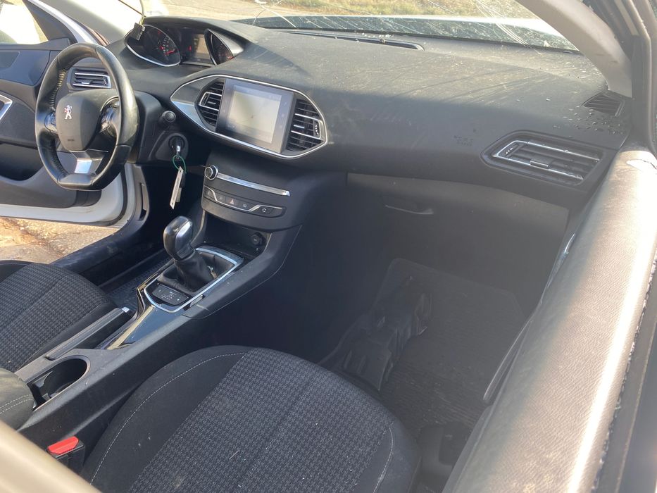 Peugeot 308, 1.6 BlueHDI, automatic, 120 ph., engine BHZ