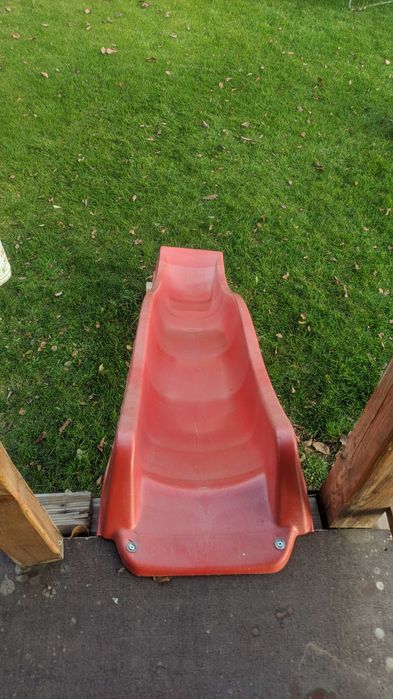 Улей за пързалка